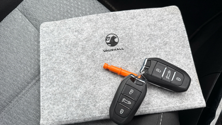 Vauxhall Corsa 100kW Design 50kWh 5dr Auto Electric Hatchback